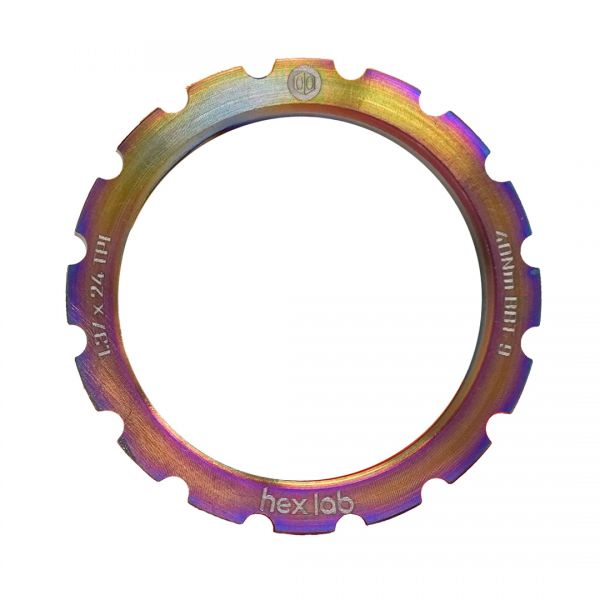 Box Hex Lab Titanium Lock Ring
